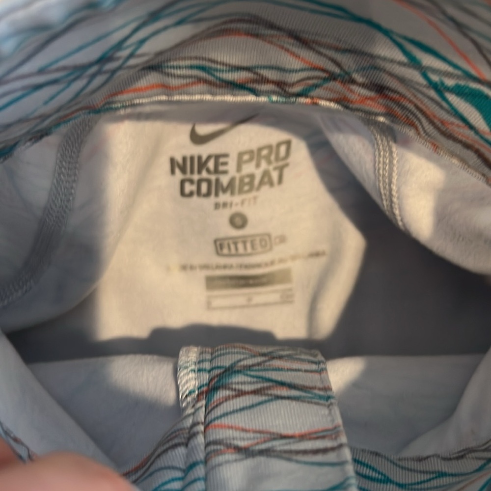 Nike pullover - Picture 3 of 5